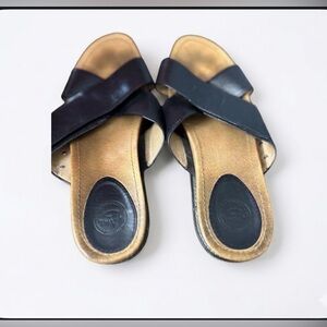 Nurture by Lamaze Black Leather Adjustable Comfort Slides